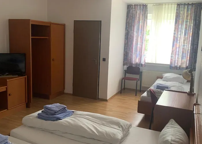 Отель Am Stimbergpark 3*